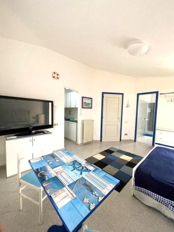 Hotel Imperia85 Lt Olbia Zewnętrze zdjęcie